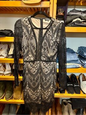 graceful arrival black floral burnout backless maxi dress Lulus | Dresses | Low Iron If Needed dress_type_Lace AW.Bridal Column V-Neck Floor COLOR:Blue